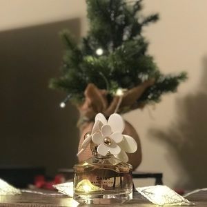 Daisy by Marc Jacobs 1.7 OZ NEVER USED - FULL